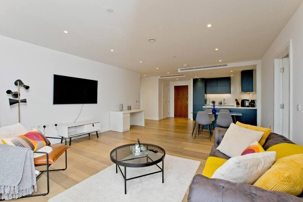 Kings Cross 2 Bed With City Views, Ac, Balcony Διαμέρισμα Λονδίνο Εξωτερικό φωτογραφία